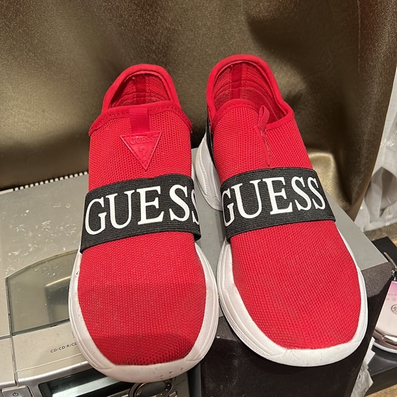 Guess Sneakers - Picture 2 of 2
